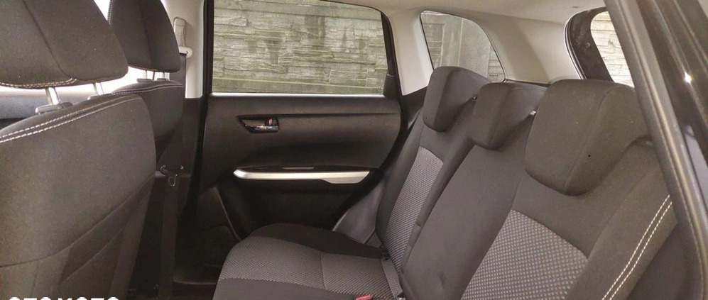 Suzuki Vitara cena 21500 przebieg: 59000, rok produkcji 2018 z Jedlina-Zdrój małe 407